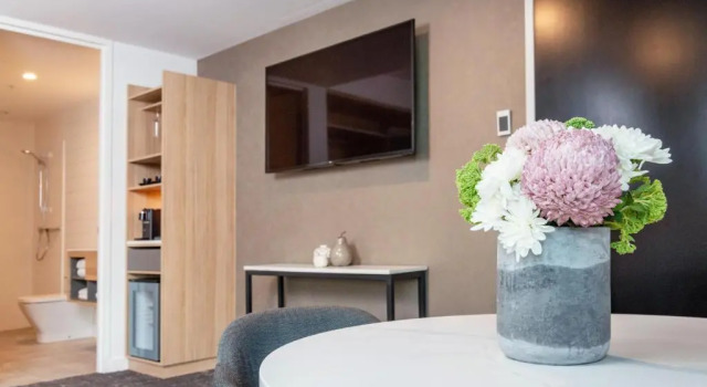 Четырёхместный номер Standard Crowne Plaza Adelaide by IHG