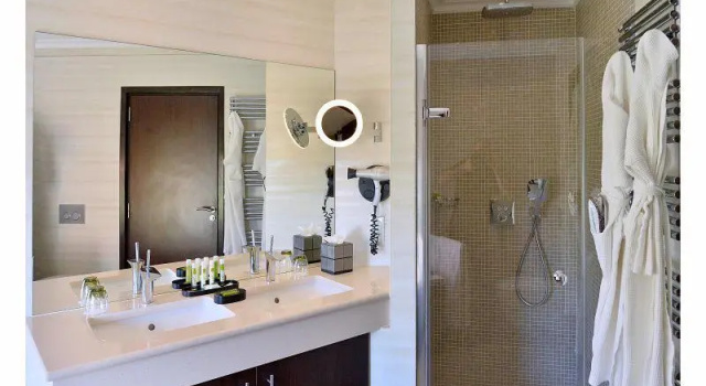 Двухместный номер Standard Hôtel La Pérouse Nice Baie des Anges