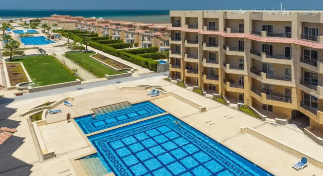 Lovely 1-Bedroom Apartment in Selena Bay, Pool & Beach