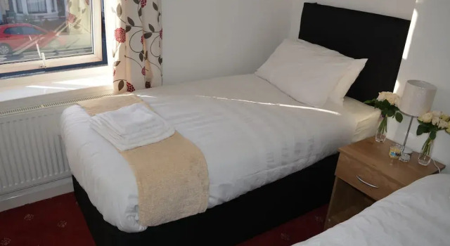 Luxury Apartment - Central Cardiff