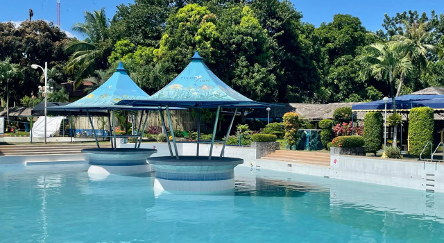 Кровать в общем номере Riverview Resort and Conference Center