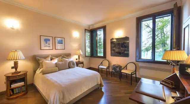 Вилла с балконом Villa Paola