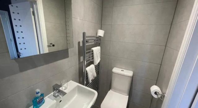 Номер Deluxe Arlan House, Central Basingstoke Hotel