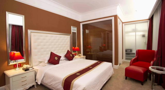 Отель Mercure Shanghai Yu Garden On the Bund