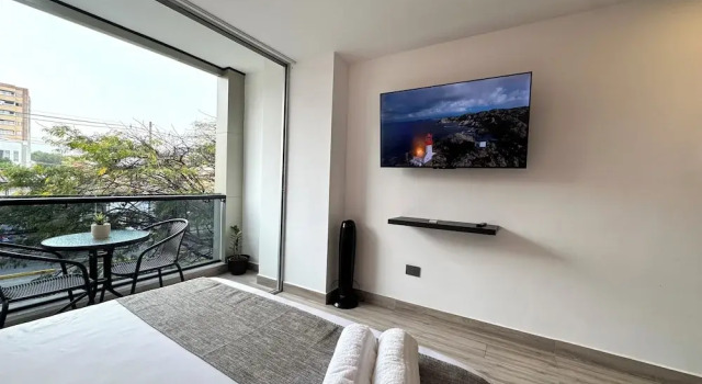 Студия Deluxe с балконом Torre Zurich Luxury