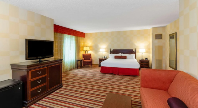 Полулюкс c 1 комнатой Wyndham Grand Oklahoma City Downtown