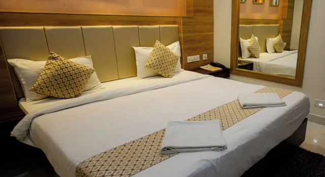 Номер Deluxe M Square Hotel
