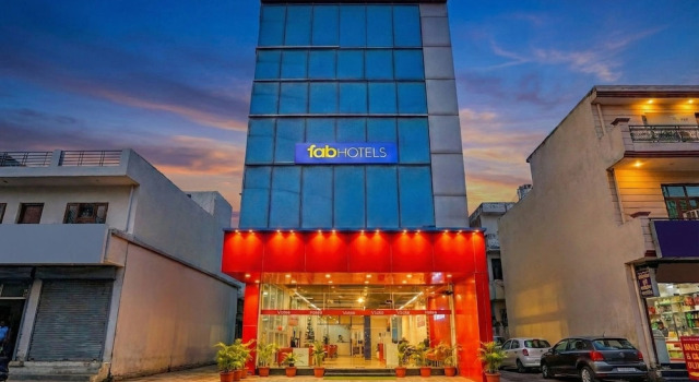 Fabhotel Poorva Residency