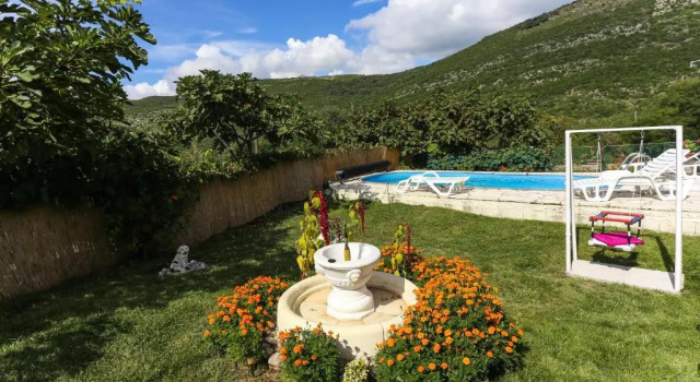 Апартаменты с 3 комнатами с видом на сад Villa Desin