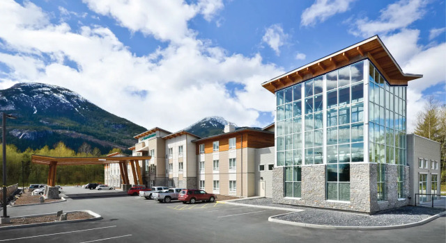 Sandman Hotel & Suites Squamish, Book Hotel  