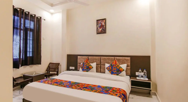 Номер Deluxe Fabhotel Aryan Grand