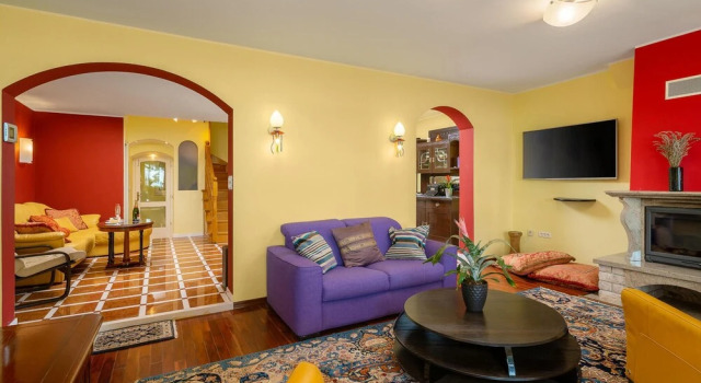 Awesome Home in Sibenik With Wifi and 3 Bedrooms, Забронировать Отель Отели в центре Ядрия, в центре