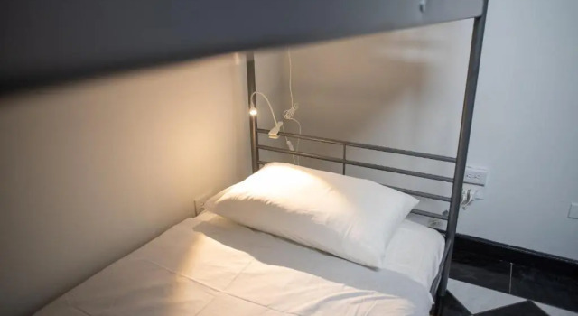 Кровать в общем номере Fortel Hostel