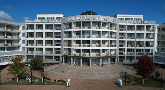 Sernovodsk Kavkazsky, Reserva ahora Balneario Hoteles en Chechenia con piscina, Piscina