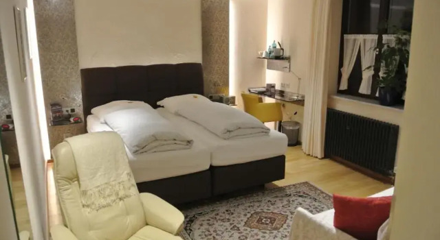Трёхместный номер Standard Hotel-Restaurant Goldenes Lamm