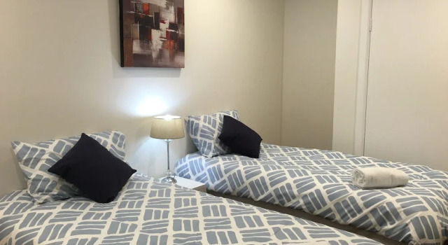 Вилла Ivy Units Glen Waverley