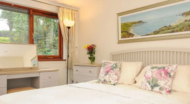 Little Trevallan, Book Hotel Hoteller i Looe med parkering, nær Plaidy Beach, Parkering