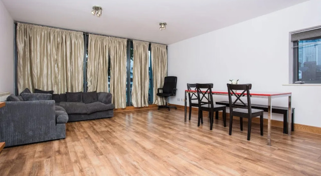 Bright 2Bed Water Side Flat
