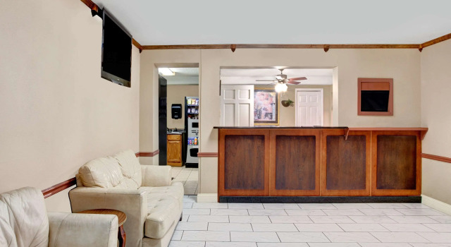 Super 8 by Wyndham West Memphis, Prenota Locanda Hotel economici a Ozark