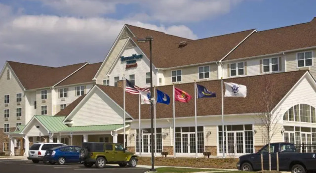 Двухместный люкс TownePlace Suites by Marriott Clinton at Joint Base Andrews