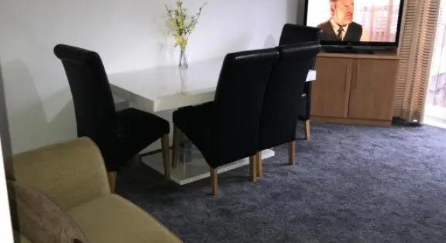 Апартаменты Дуплекс The Elms - Close to City Centre