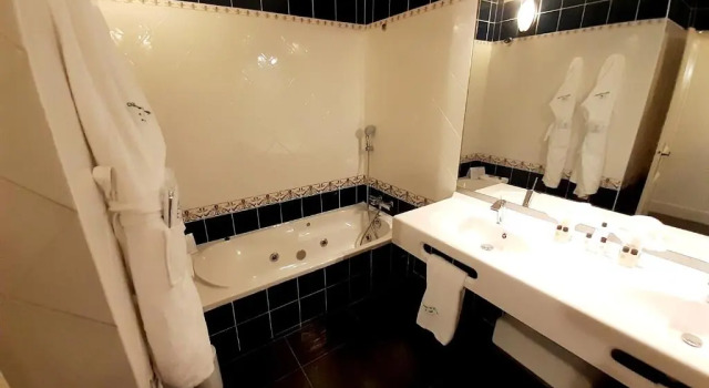 Номер Standard с балконом Auberge de Cassagne & Spa
