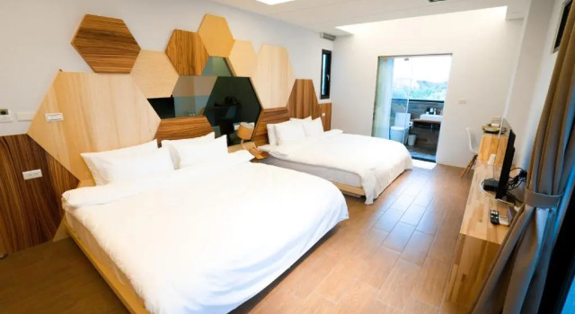 Deluxe cvadruplă cameră Sunny Stream B & B