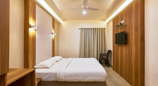 Hotel Kiyara Kolhapur, Забронировать Отель Отели штата Махараштры 3 звезды, 3*