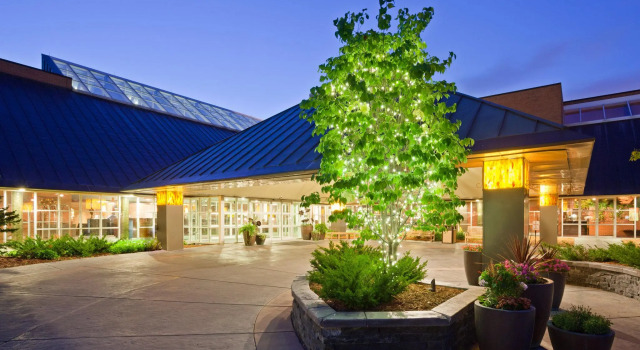 Номер Standard Crowne Plaza Minneapolis West by IHG