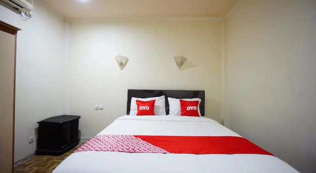OYO 2217 Galaxy Hotel, Book Hotel Hotels in Sulawesi with Parking, Parking