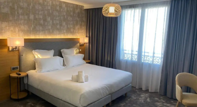 Номер Standard Brit Hotel Paris Orly Rungis