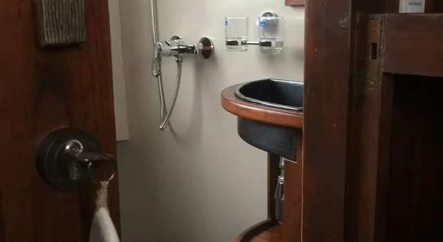 Номер Standard Perjuangan Boat 2