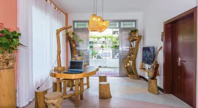 Wanye Log Youth Hostel and Homestay, Rezerwuj Hostel Beihai Guangxi