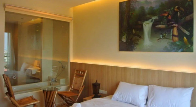 Himawari Guesthouse at Kanyarat, Varaa Hotelli Hotellit North-Eastern Thailand pysäköinnillä, Pysäköinti