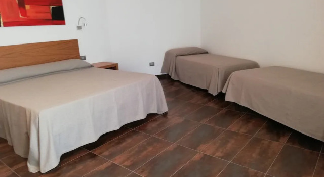 Четырёхместный номер Standard с балконом Hotel Scialì