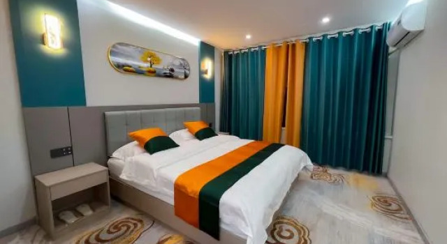 Suite Borui Shangpin Hotel (Baiyin Bus Station)