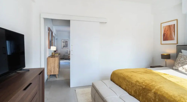 Elegant City Central Suite, Забронировать Отель Отели Никосии 3 звезды, рядом с Center of Visual Art and Research, 3*