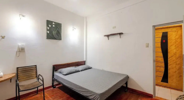 Ross Rose Budget Hotel, Забронировать Отель  