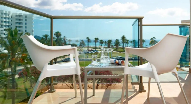 Полулюкс с видом на море Hipotels Cala Millor Park