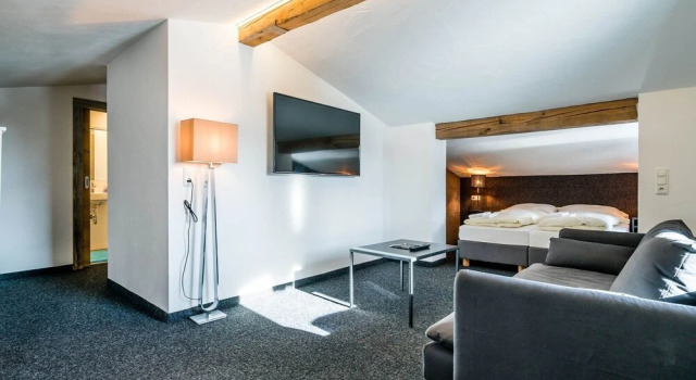 Gorgeous Chalet With Sauna in Konigsleiten