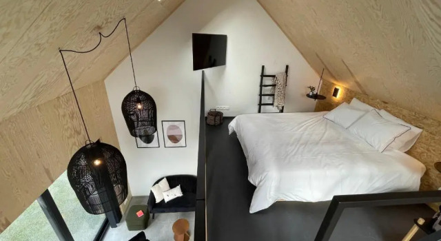 Le Studio du Designer, Забронировать Отель Отели Land of the High Lesse с завтраком, Завтраки