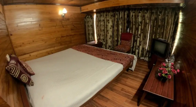 Двухместный номер Deluxe Goroomgo Broadway Annexe Darjeeling