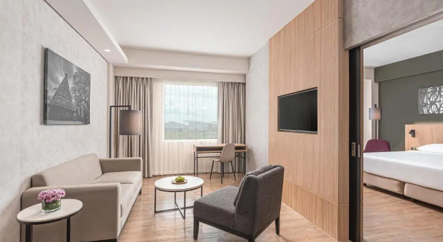Полулюкс Park Inn By Radisson Bacolod