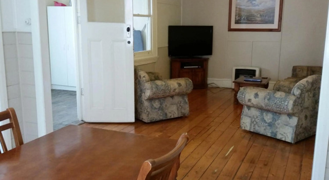 About Town Cottages, Забронировать Отель Брокен-Хилл Новый Южный Уэльс, рядом с Broken Hill Train Station