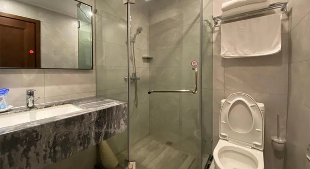 Двухместный номер Deluxe с балконом и с видом на горы Hunan New Pipaxi Hotel