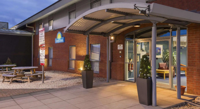 Трёхместный семейный номер Standard Days Inn by Wyndham Telford Ironbridge