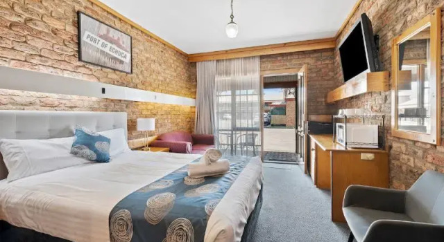 Двухместный номер Standard с балконом The Settlement Historic Hotel