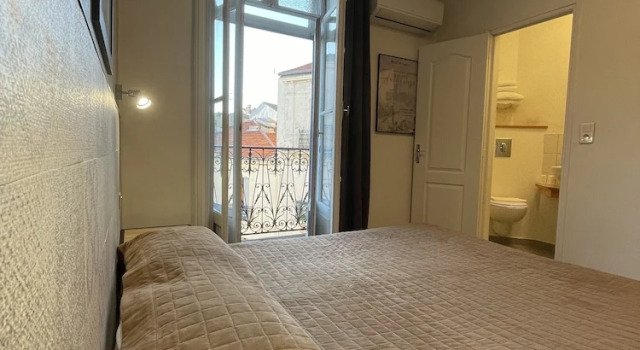 Двухместный номер Comfort с балконом Hôtel Mistral Saint Roch