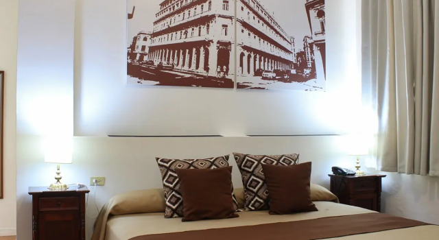 Hotel Plaza