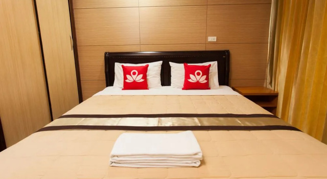 ZEN Rooms Nana, Забронировать Отель Отели Бангкока с бассейном, рядом с Торгово-развлекательный центр Кореан Таун, Бассейн